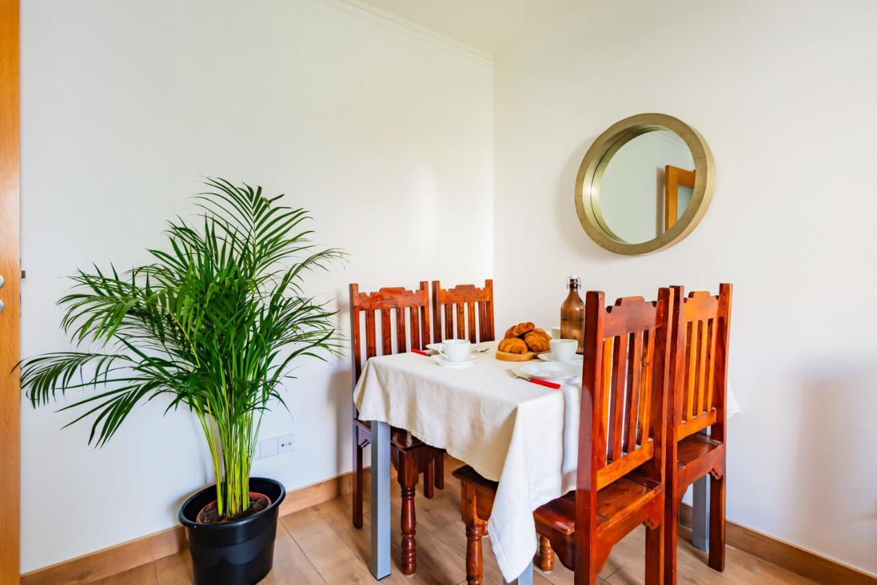 Santo Amaro Beach Family Stays Oeiras Bagian luar foto