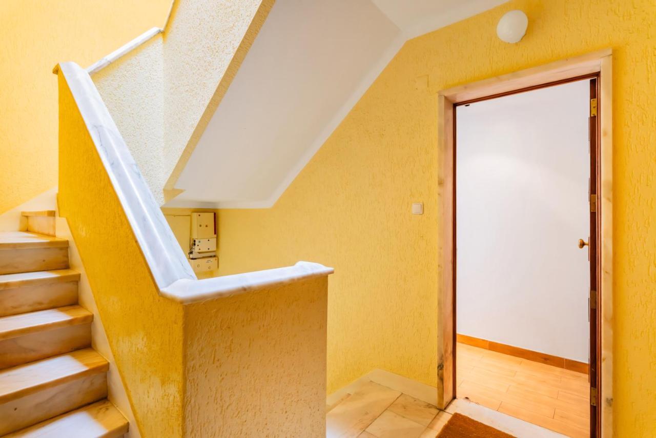 Santo Amaro Beach Family Stays Oeiras Bagian luar foto