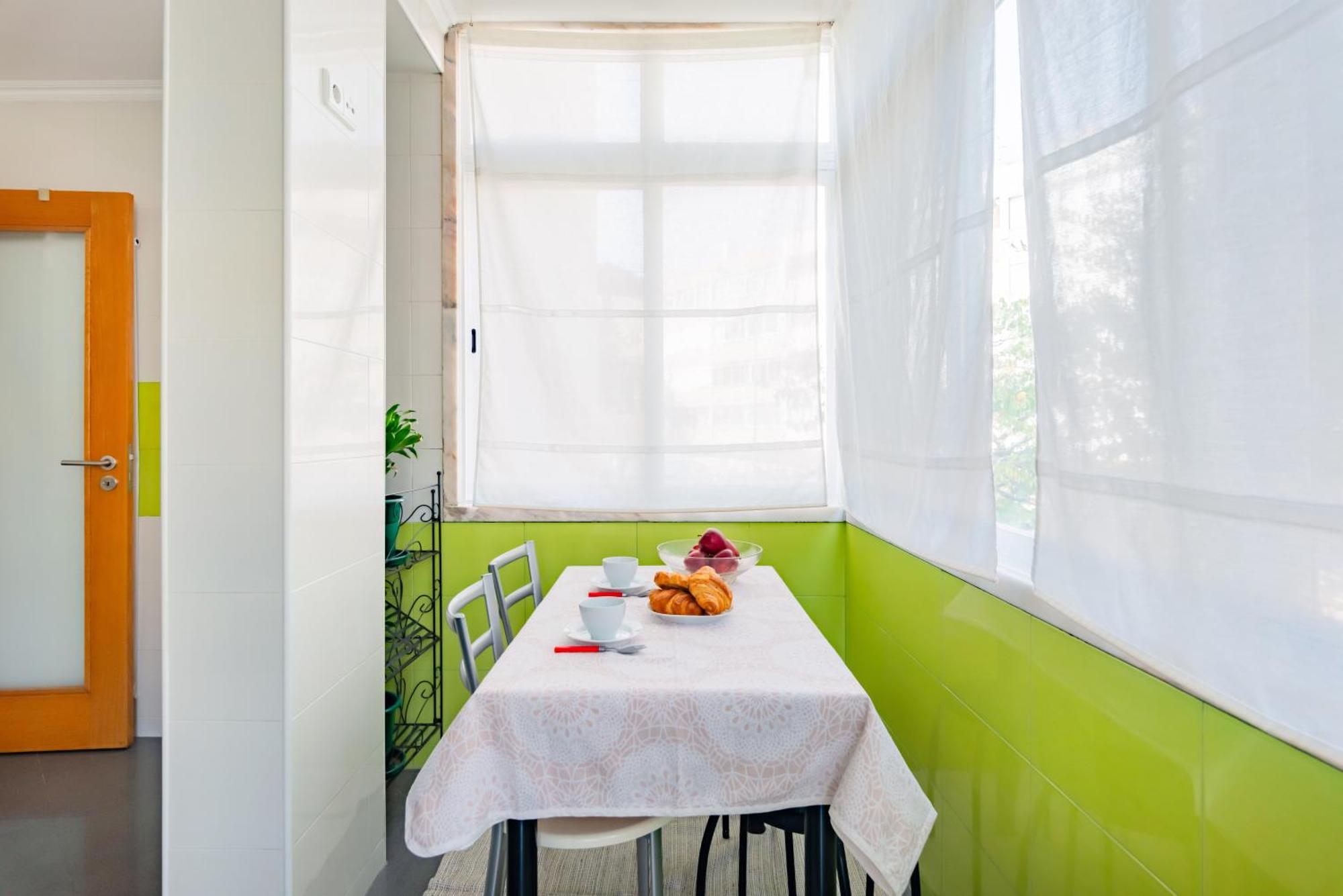 Santo Amaro Beach Family Stays Oeiras Bagian luar foto