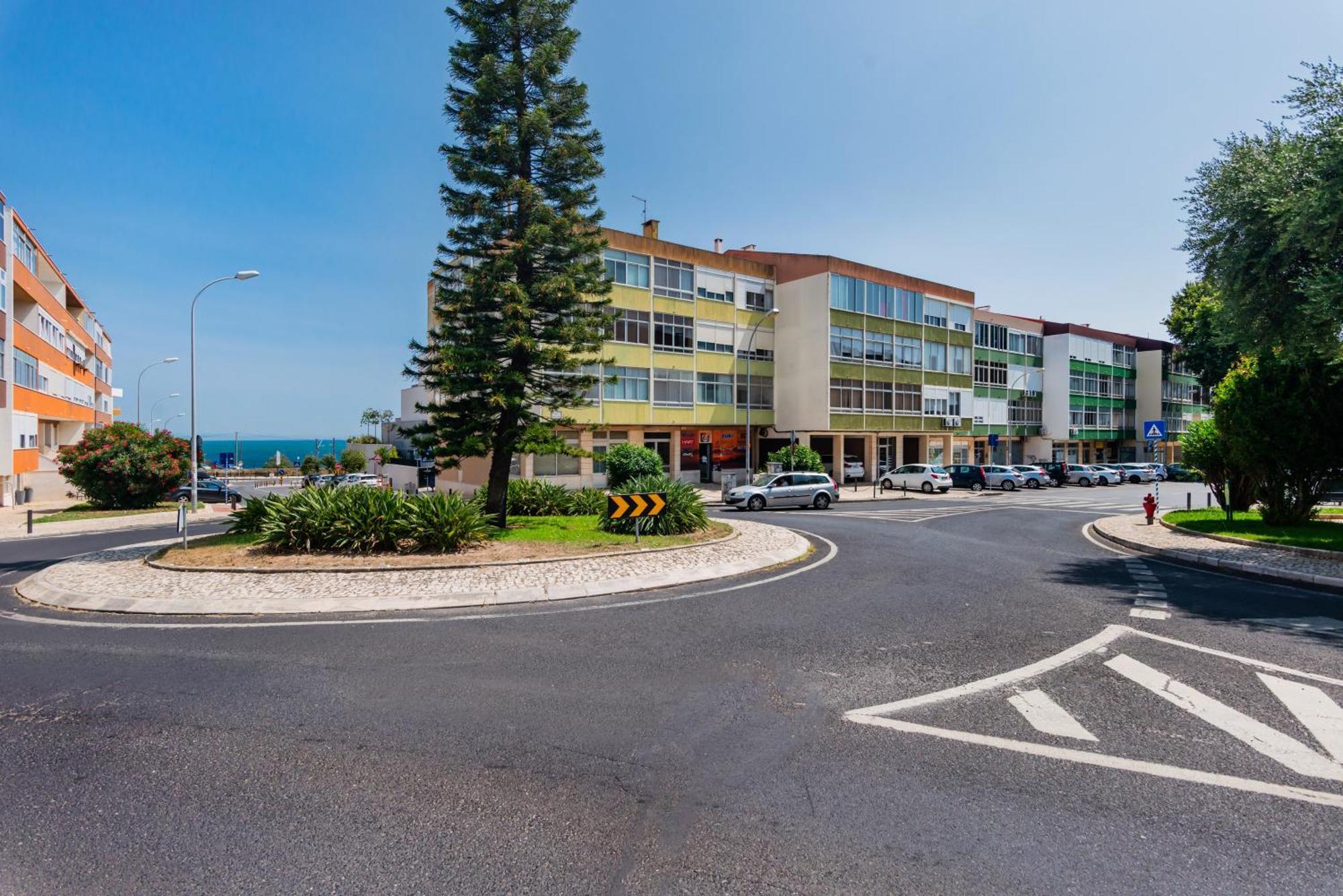 Santo Amaro Beach Family Stays Oeiras Bagian luar foto
